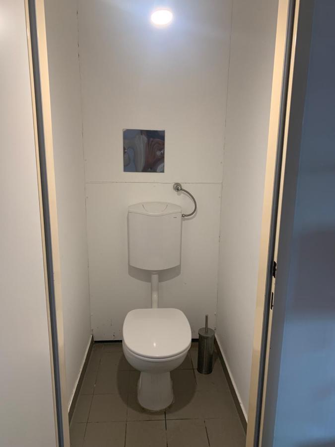 Sehr Schone Zimmer 1 In Wien Favoriten Exterior photo